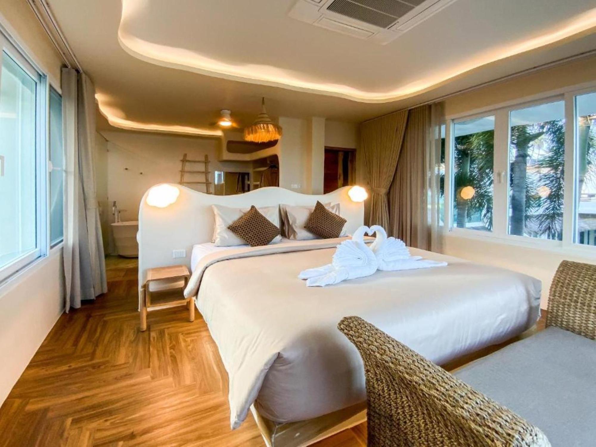The Rock Samui Beach Resort Lamai Beach  Room photo