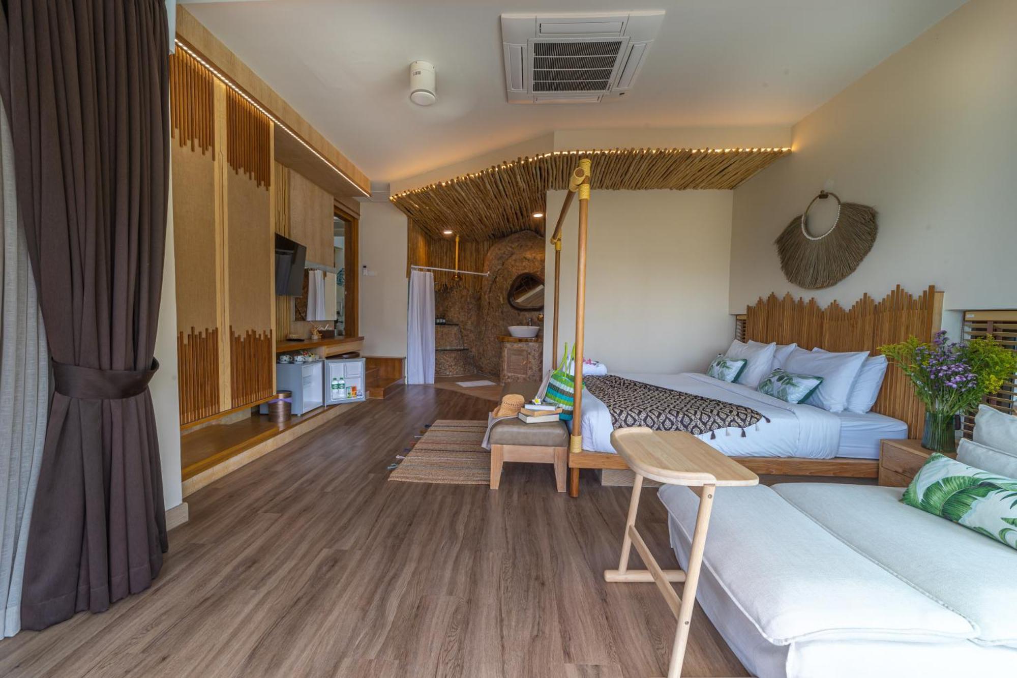 The Rock Samui Beach Resort Lamai Beach  Room photo