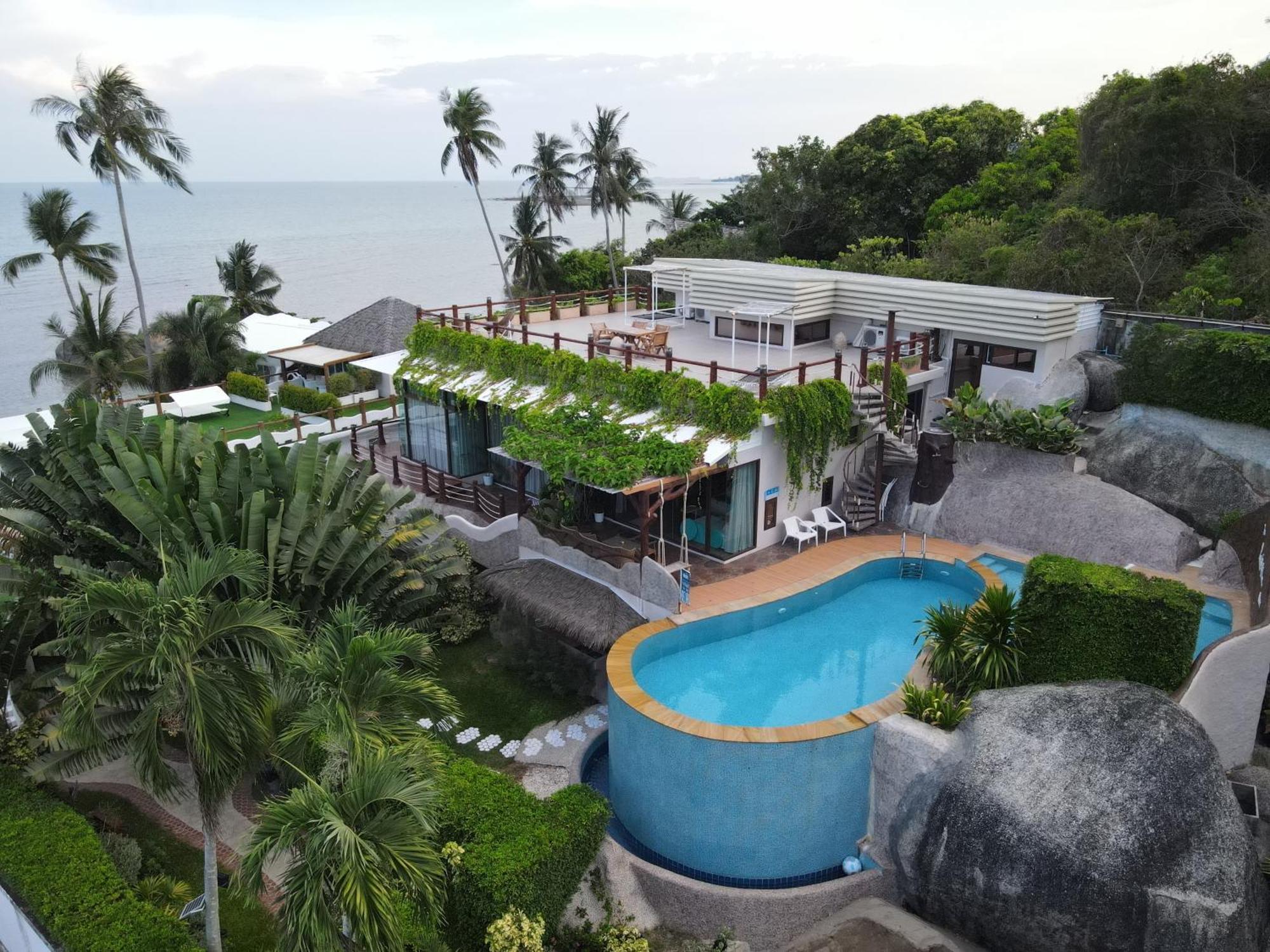 The Rock Samui Beach Resort Lamai Beach  Exterior photo