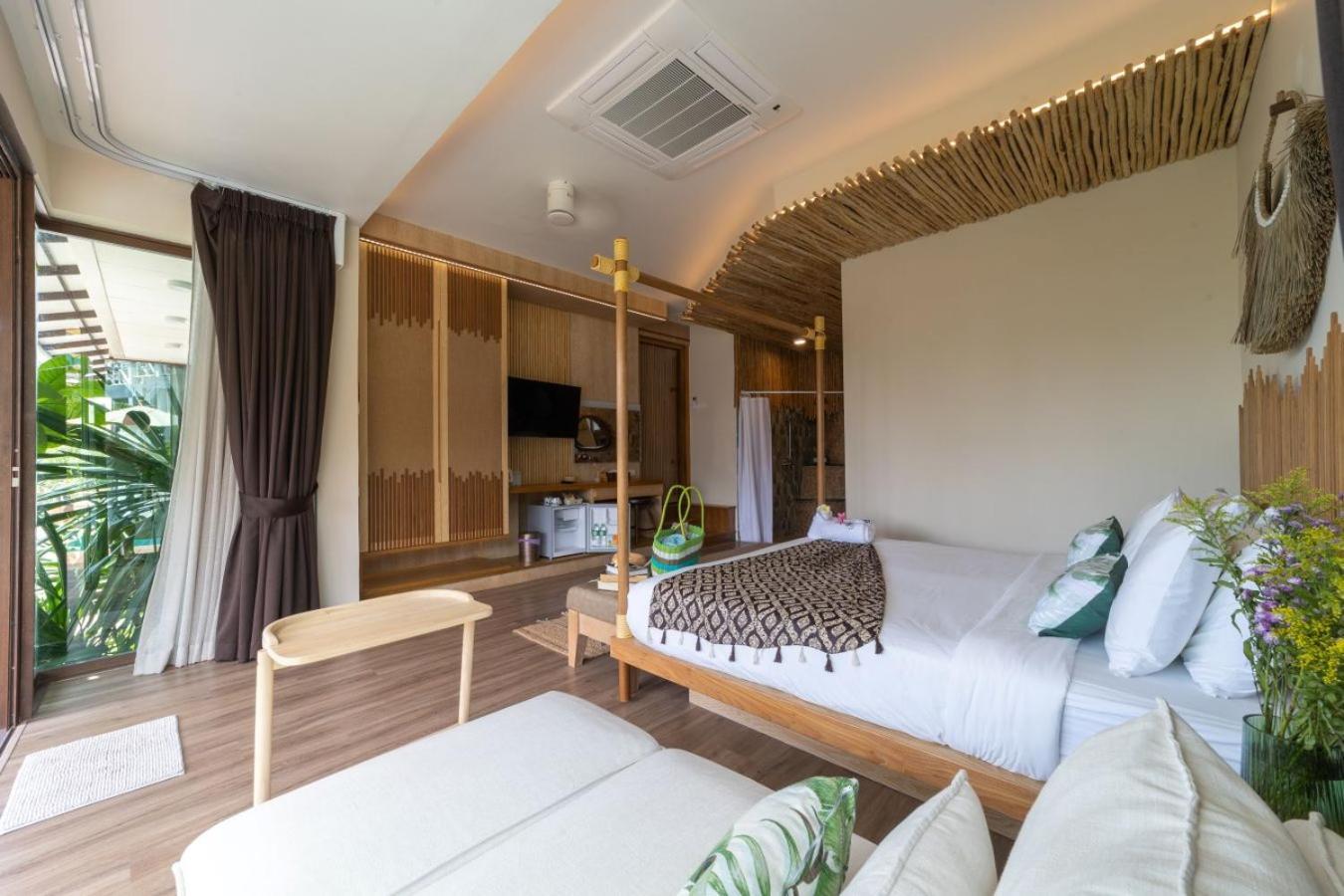 The Rock Samui Beach Resort Lamai Beach  Exterior photo
